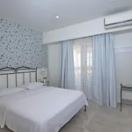 Liadromia Hotel *