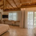 Liadromia Hotel