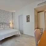 Hotel Liadromia *