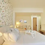 Liadromia Hotel