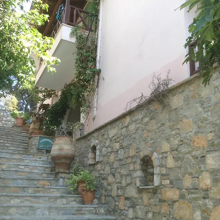 λιαδρόμια Ξενοδοχείο *