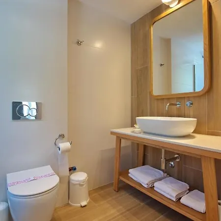 Liadromia Hotel Patitiri