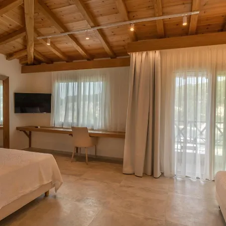 Liadromia Hotel