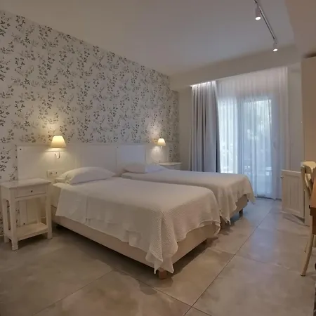 Liadromia * Patitiri