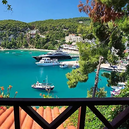 Liadromia Hotel