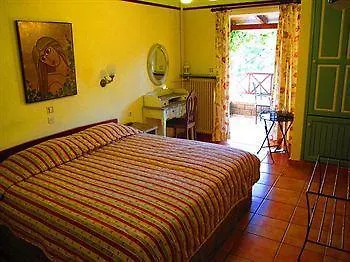 Liadromia Hotel *
