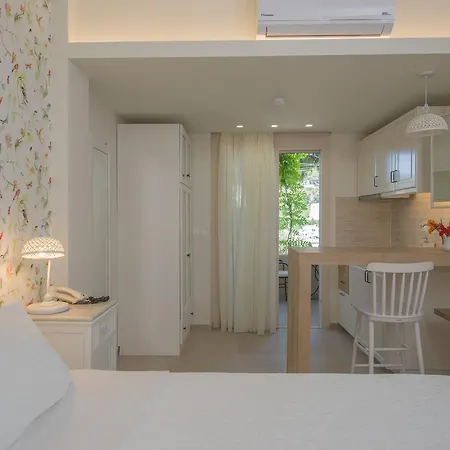 Liadromia * Patitiri