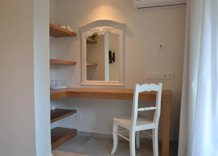 Liadromia * Patitiri (Alonnisos)