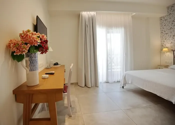 Отель Liadromia Патитири