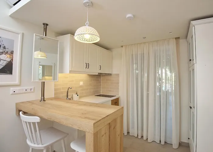 Liadromia Отель Патитири