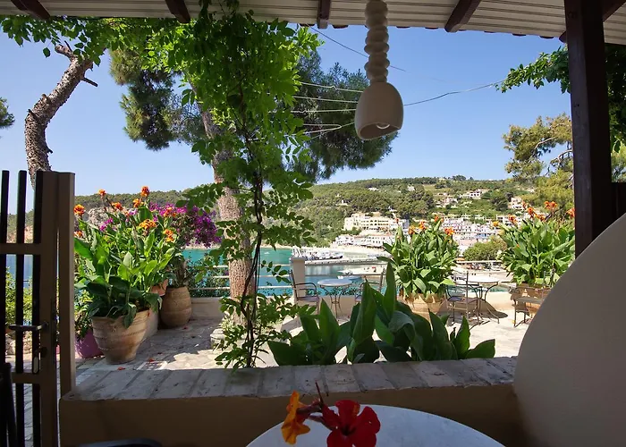 Liadromia Патитири